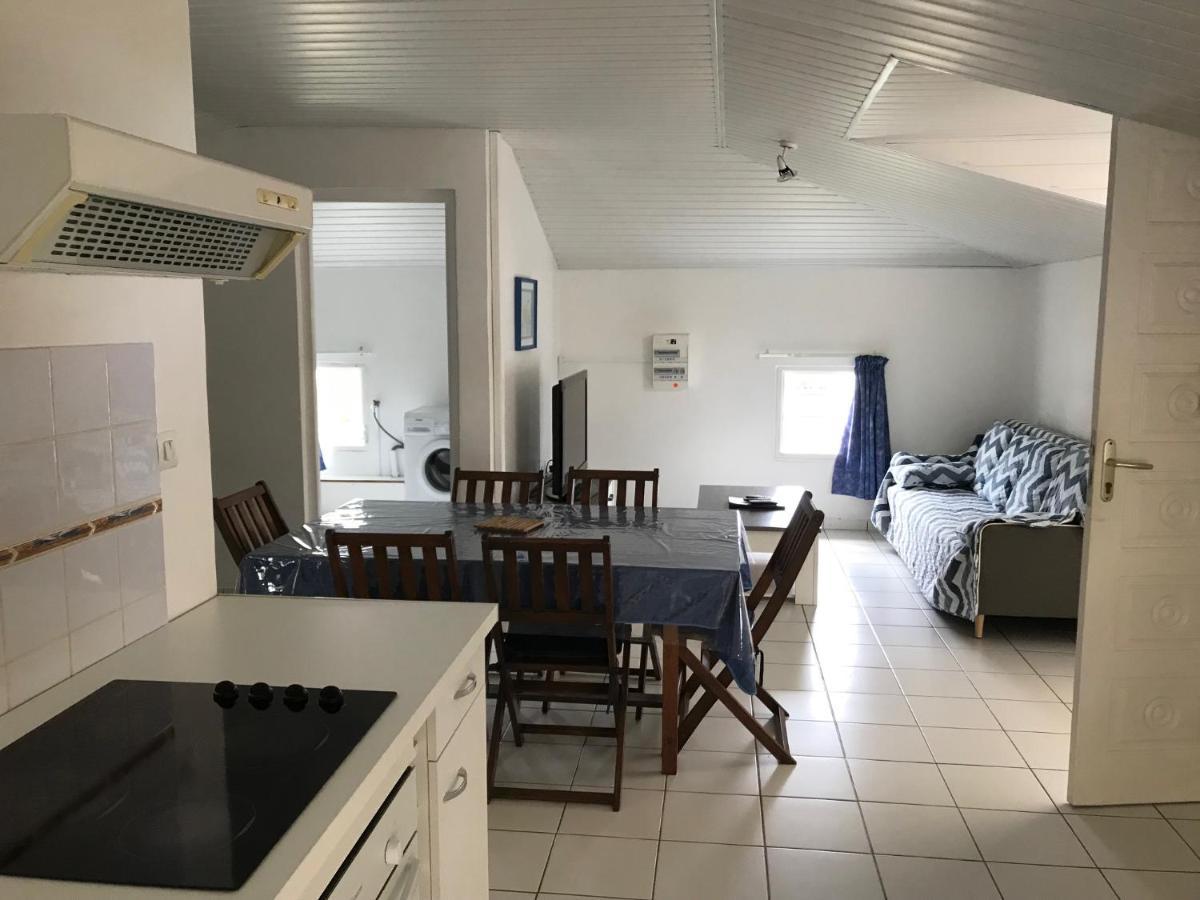 Aparthotel Les Créolines Sainte-Luce Esterno foto