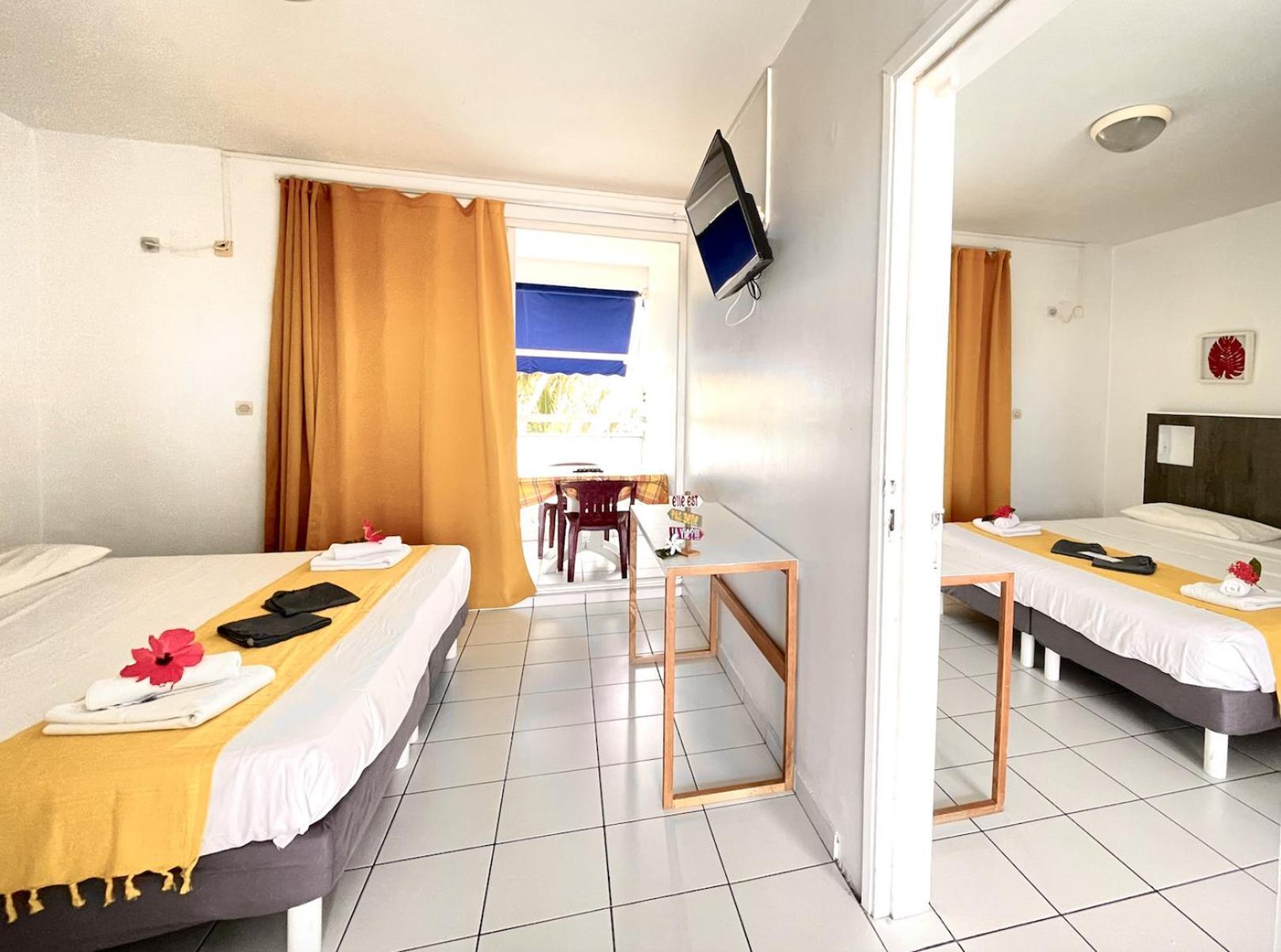Aparthotel Les Créolines Sainte-Luce Esterno foto